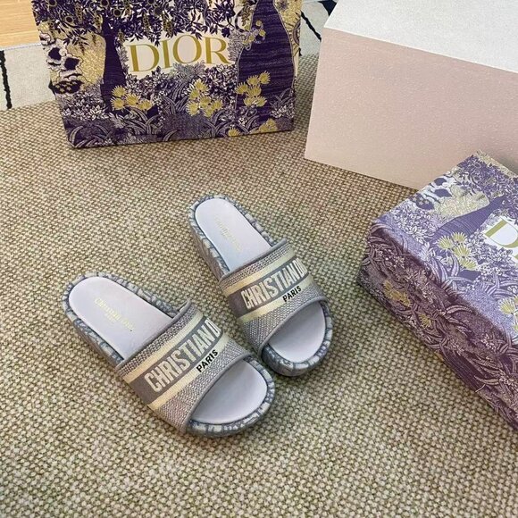 Dior Oblique Embroidered D-Way Platform Sandal - Picture 4 of 8